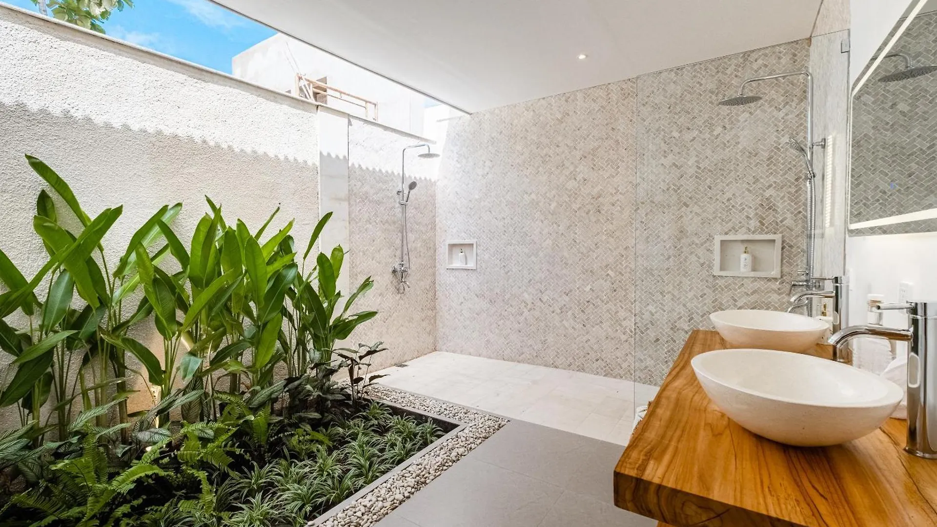Villa Korai Brand New - Spacious 4Bdrs Villa - Balangan Beach Pecatu  0*, Pecatu (Bali)