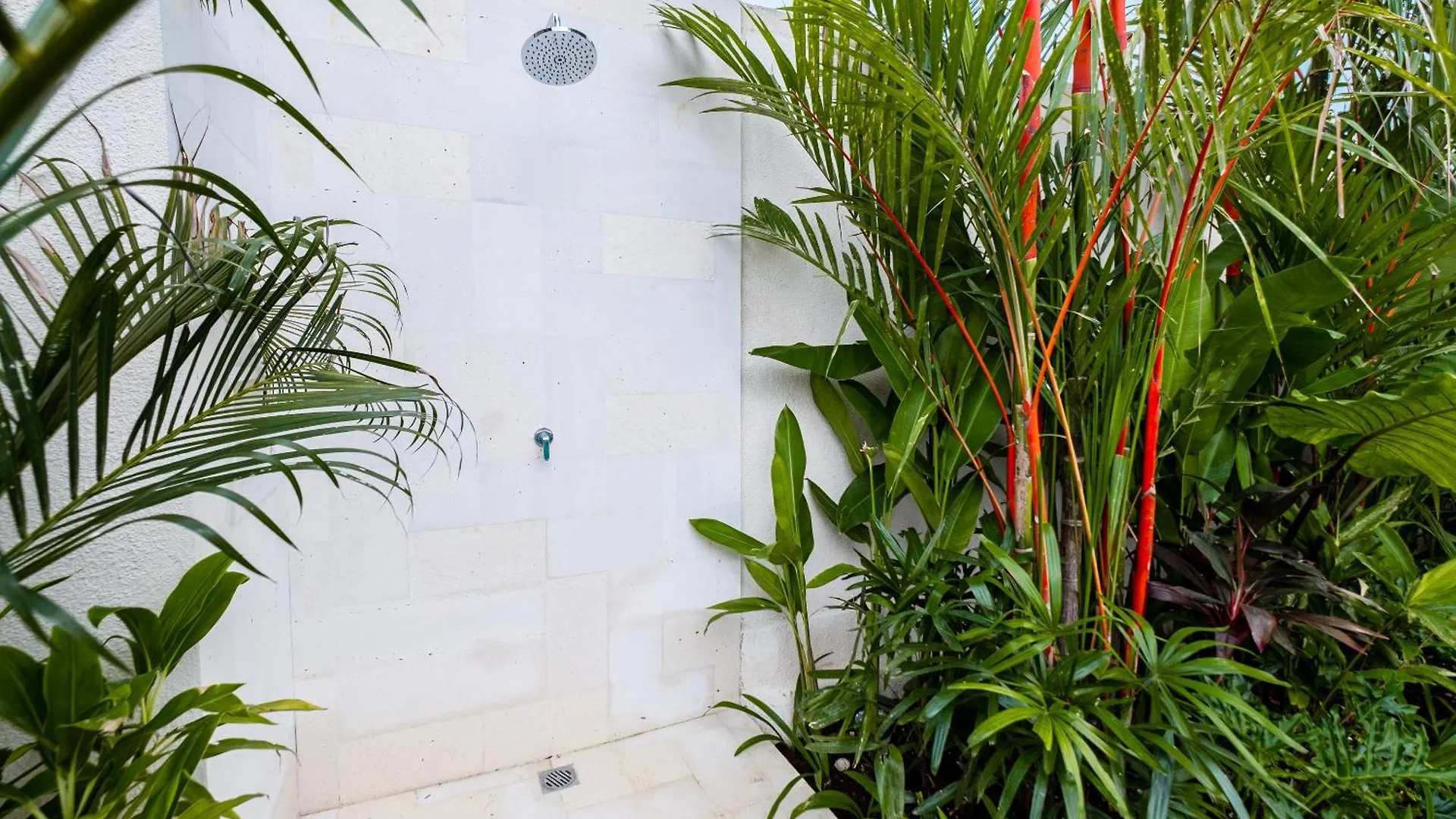 Villa Korai Brand New - Spacious 4Bdrs Villa - Balangan Beach Pecatu  0*, Pecatu (Bali)